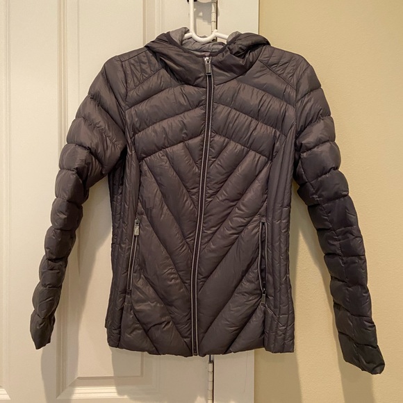 bcbg grey puffer jacket - Picture 1 of 4